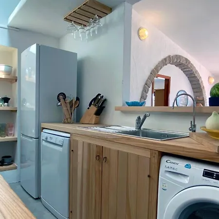 Maria Del Mare לה מדלנה